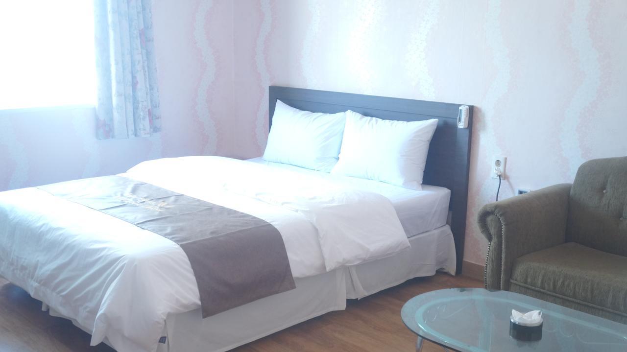 Hill Park Hotel Чечжу Екстер'єр фото